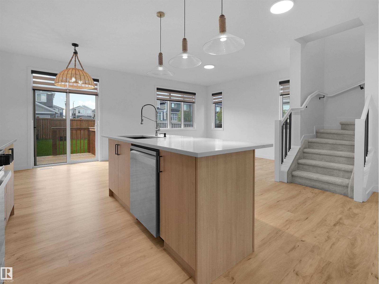 3332 168 ST SW - 24