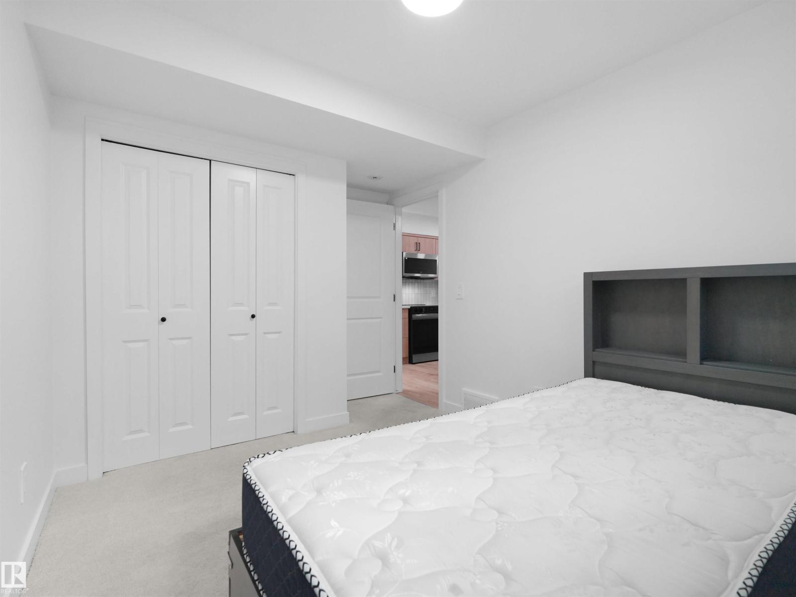 3332 168 ST SW - 53