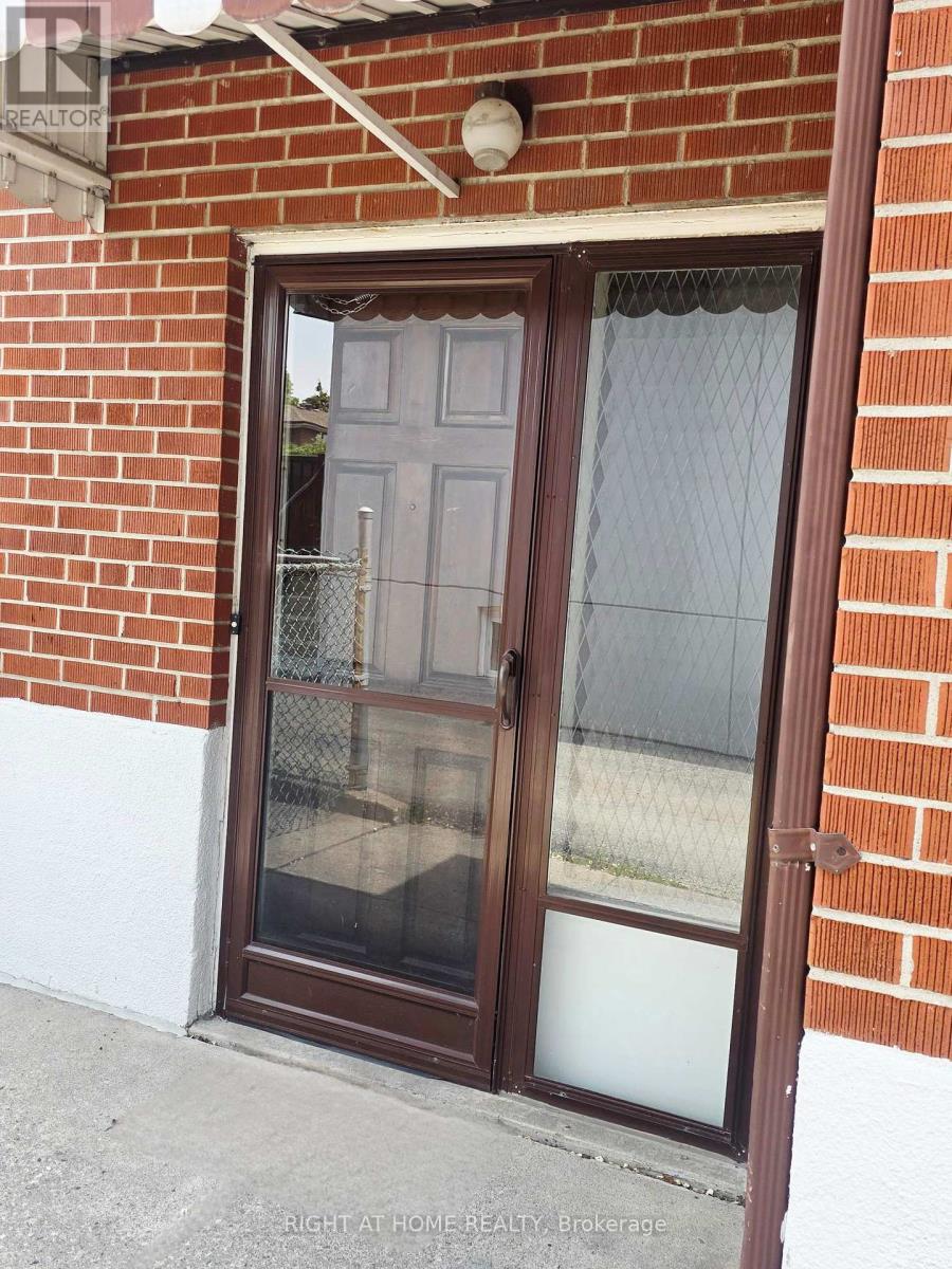 Separate entrance at side