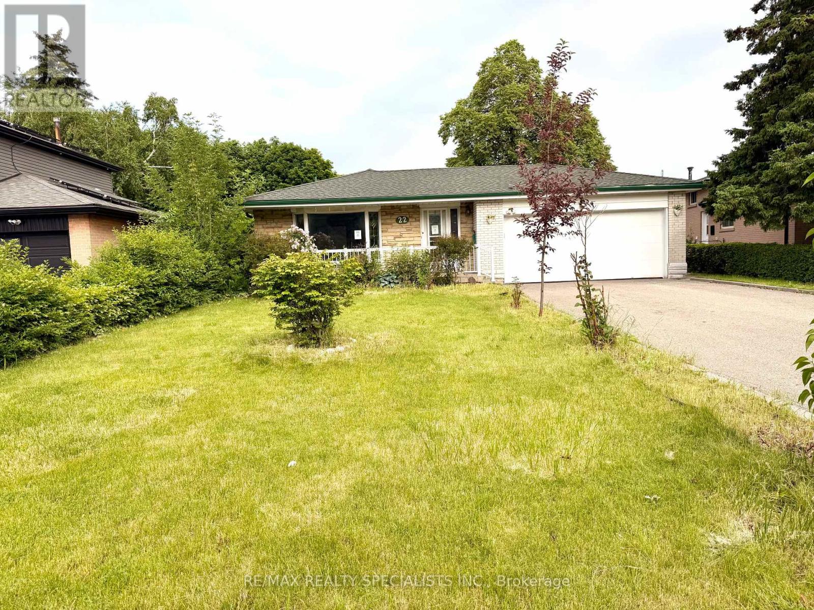 22 BEECHWOOD CRESCENT - 1