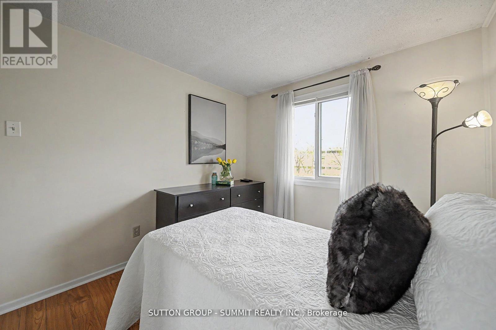 #61 45 HANSEN ROAD N - 21