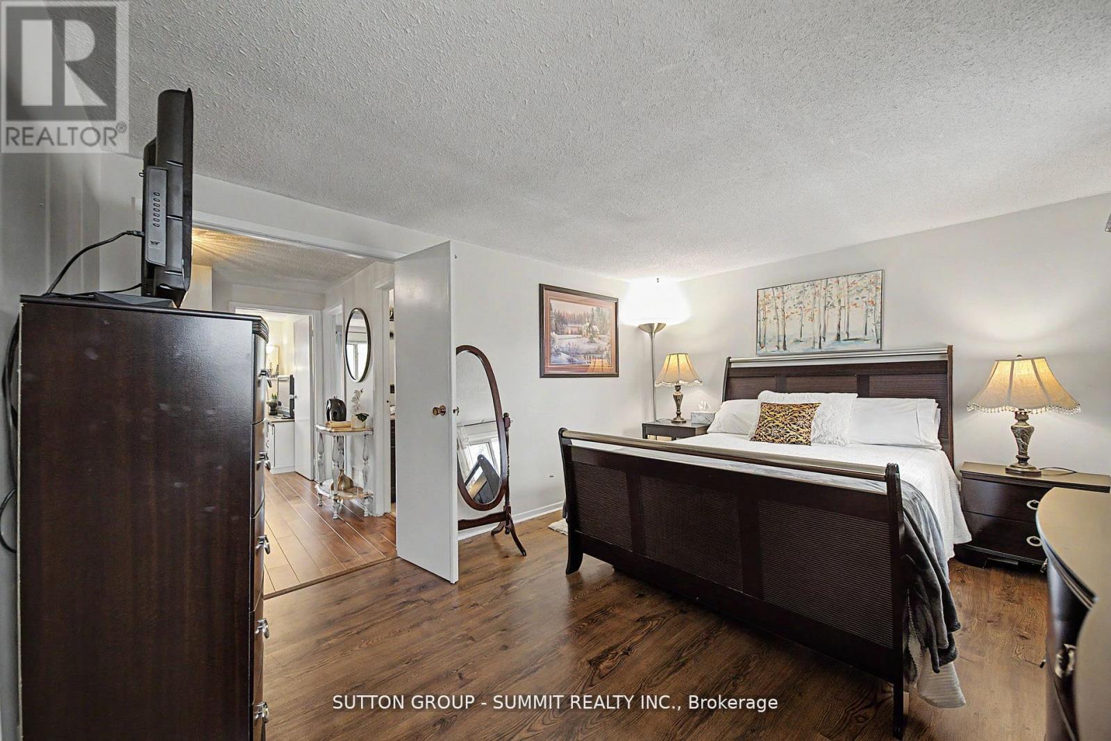 #61 45 HANSEN ROAD N - 23