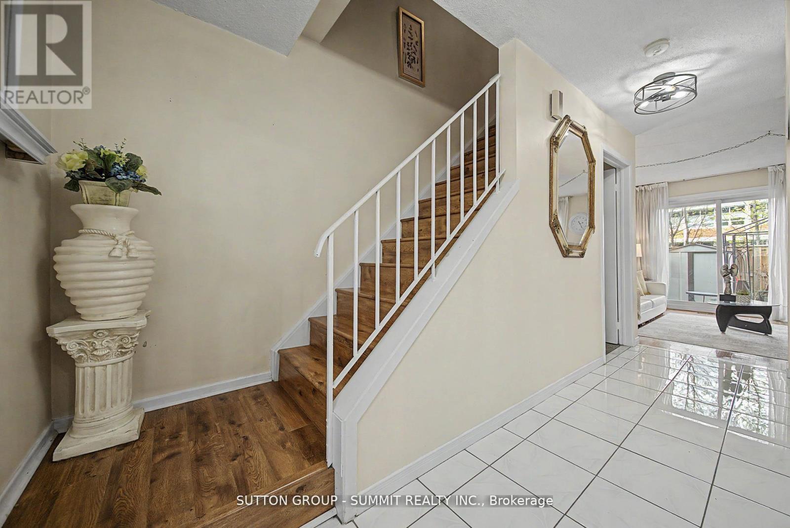 #61 45 HANSEN ROAD N - 4