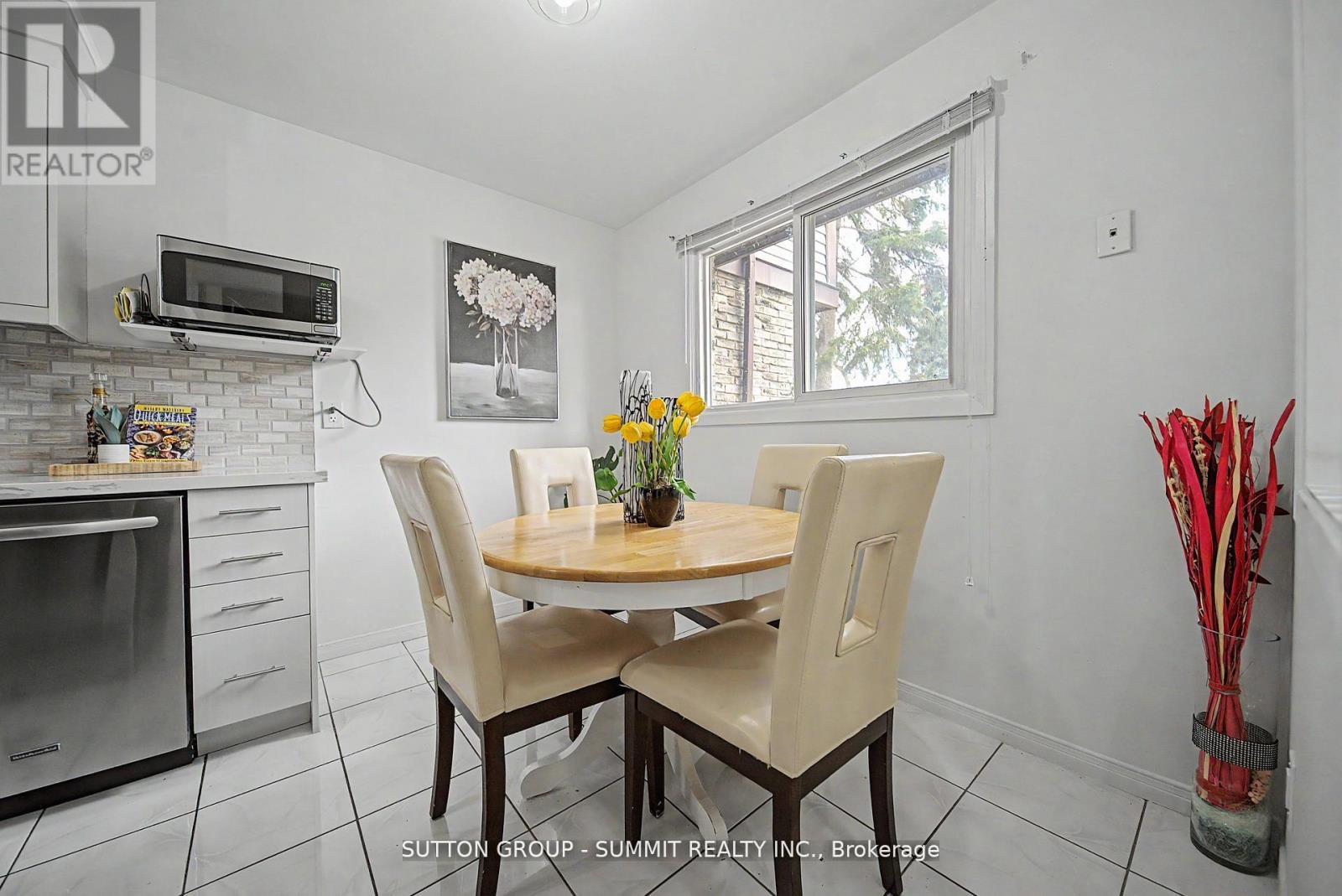 #61 45 HANSEN ROAD N - 5