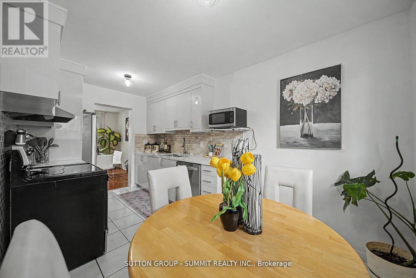 #61 45 HANSEN ROAD N - 8