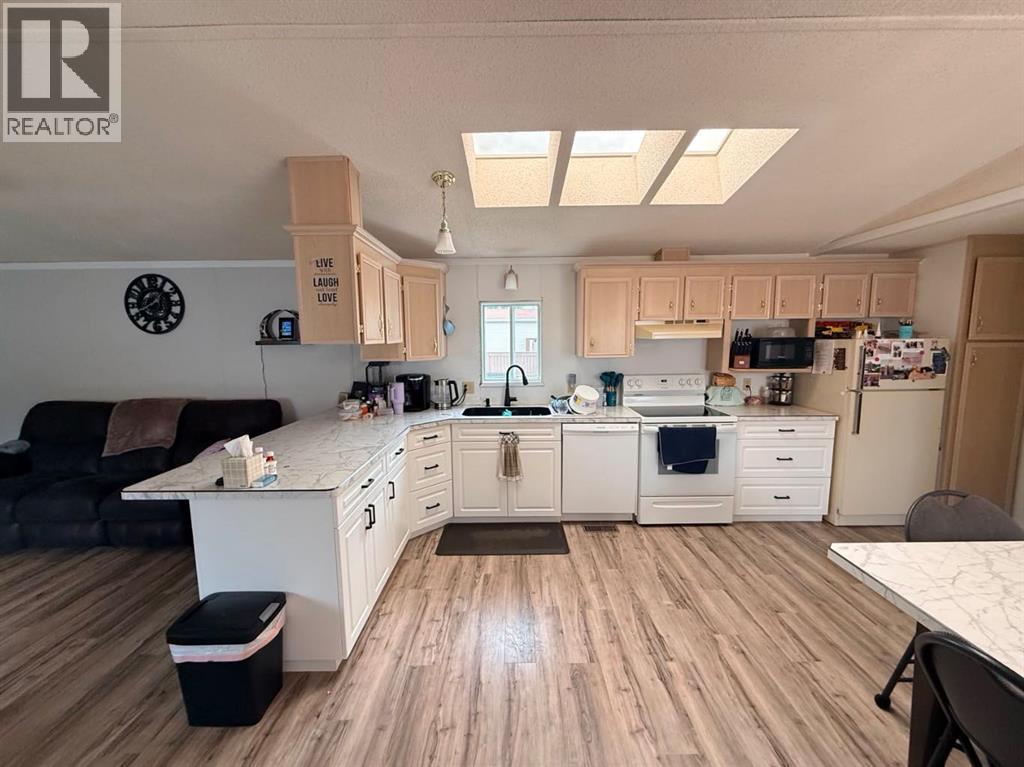 10109 105 Ave - 12