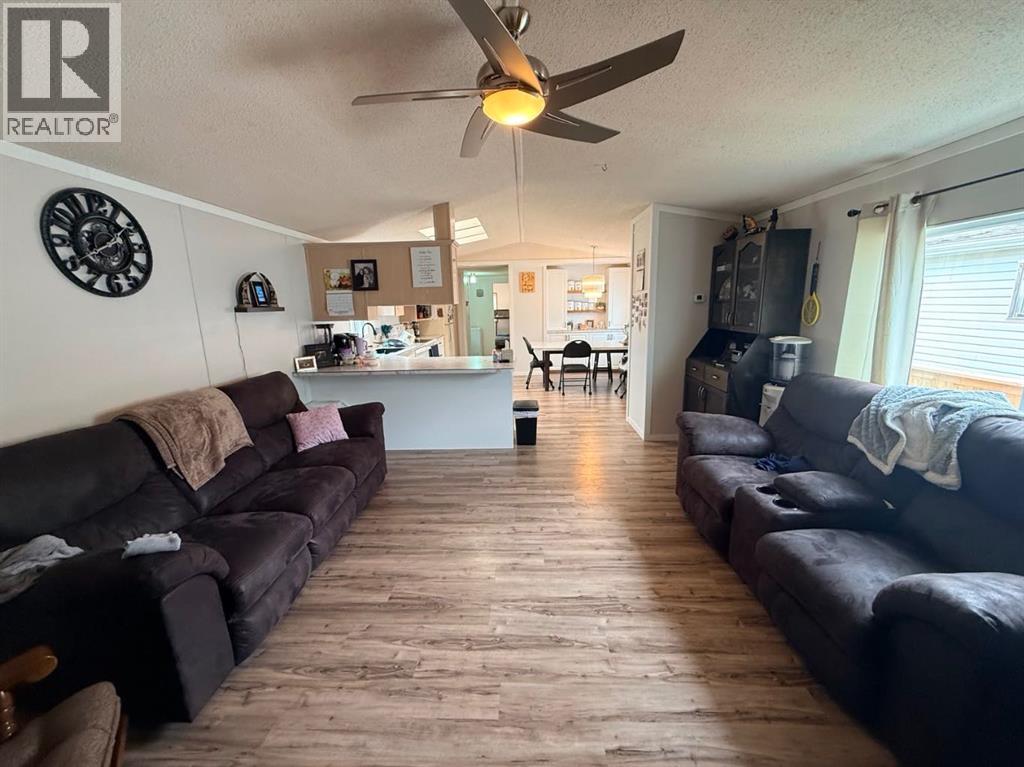 10109 105 Ave - 18