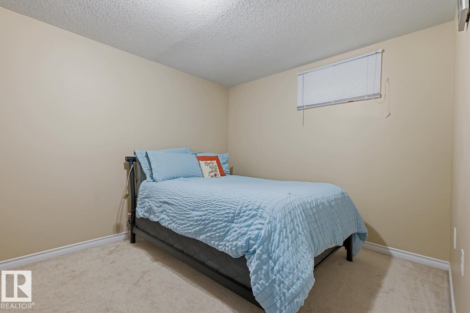 15707 92 AV NW - 36