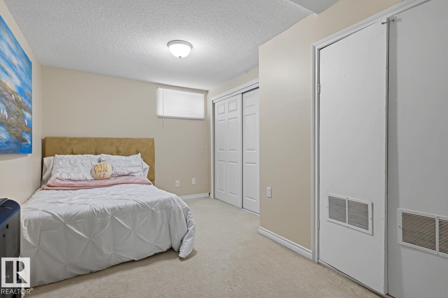 15707 92 AV NW - 38