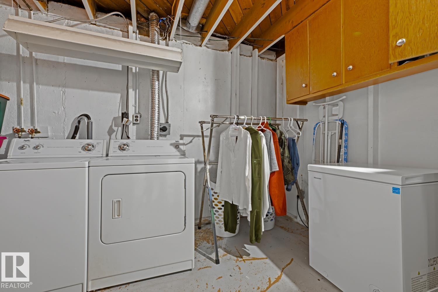 15707 92 AV NW - 41