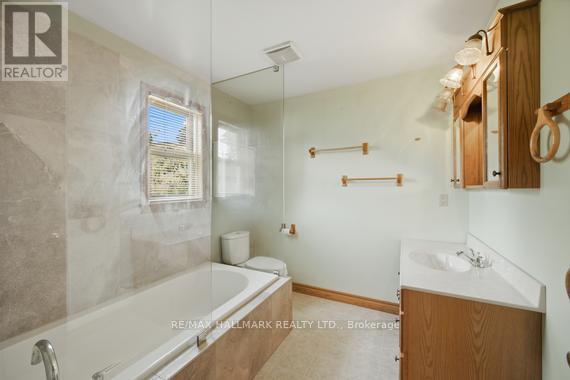 1527 KILLARNEY BEACH ROAD - 14