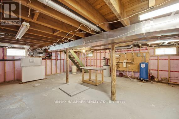 1527 KILLARNEY BEACH ROAD - 25