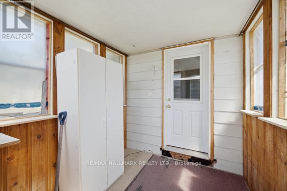 1527 KILLARNEY BEACH ROAD - 21