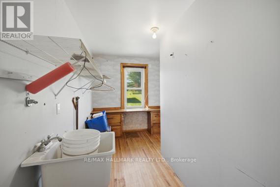 1527 KILLARNEY BEACH ROAD - 23