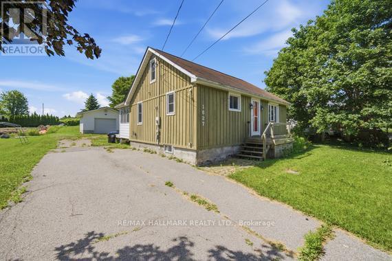 1527 KILLARNEY BEACH ROAD - 28