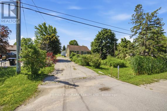 1527 KILLARNEY BEACH ROAD - 29