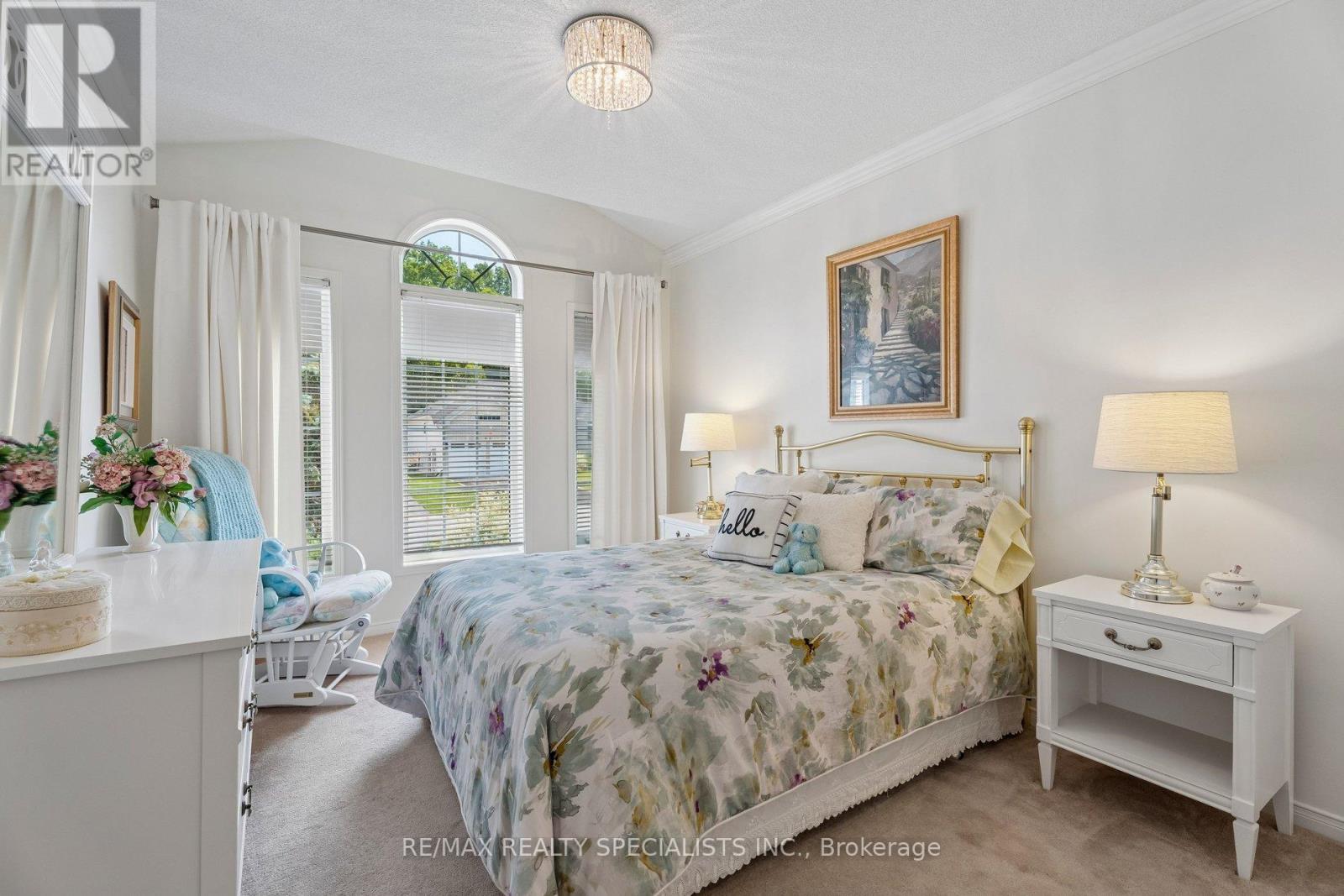 43 BUSH CRESCENT - 18