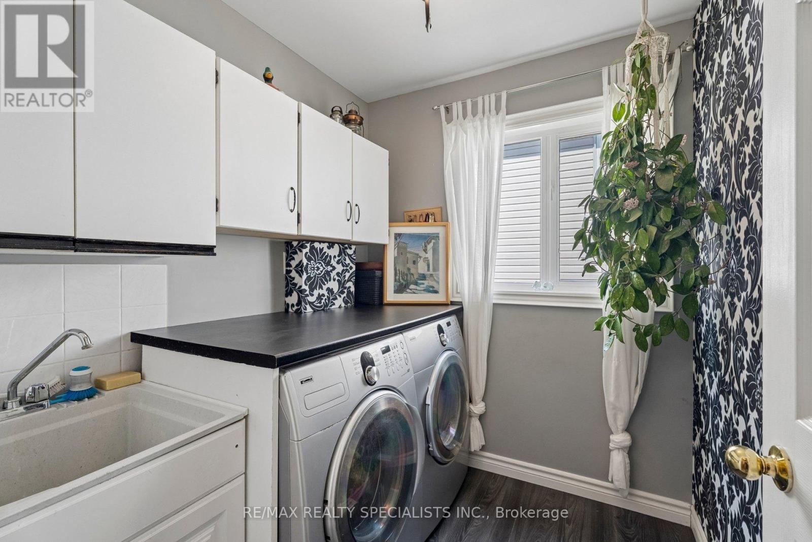 43 BUSH CRESCENT - 22