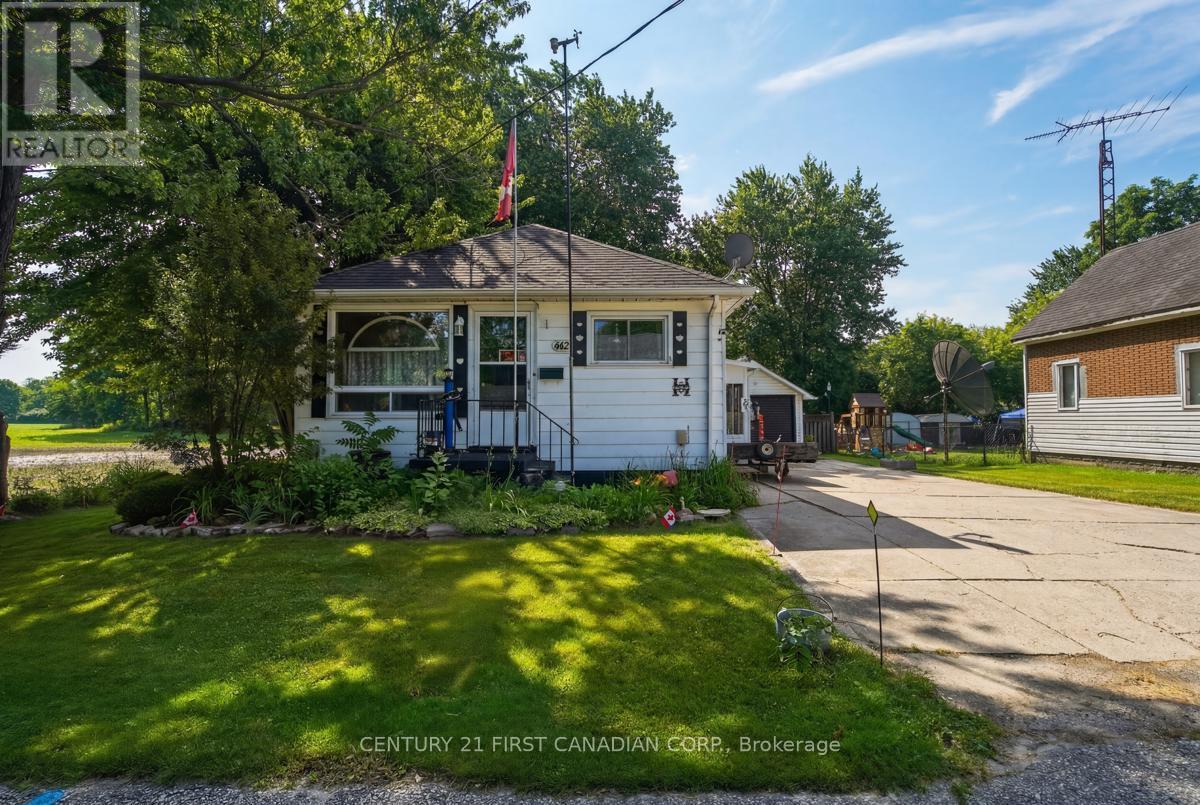 142 FREDERIC STREET W - 1