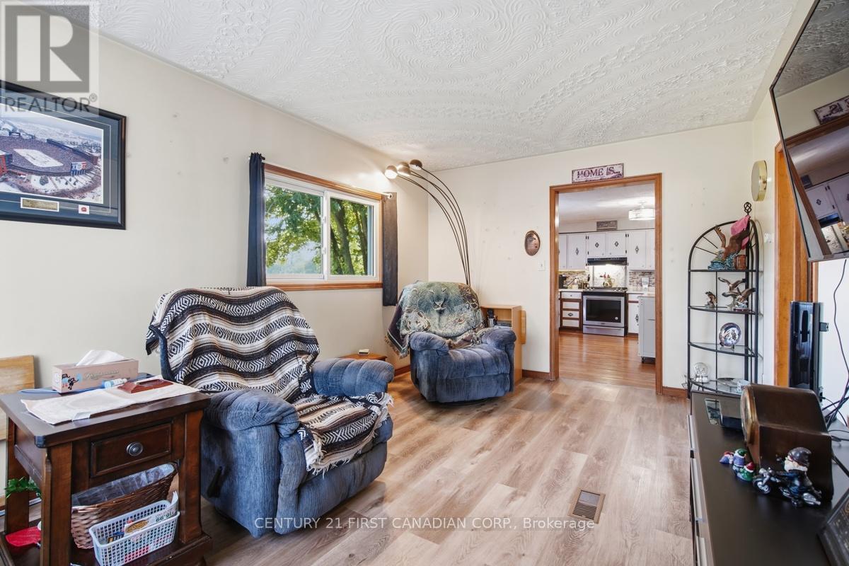 142 FREDERIC STREET W - 8