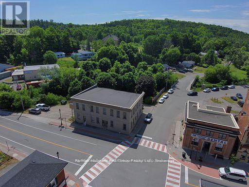 25 KING STREET E - 17
