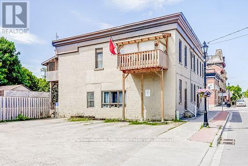 25 KING STREET E - 9