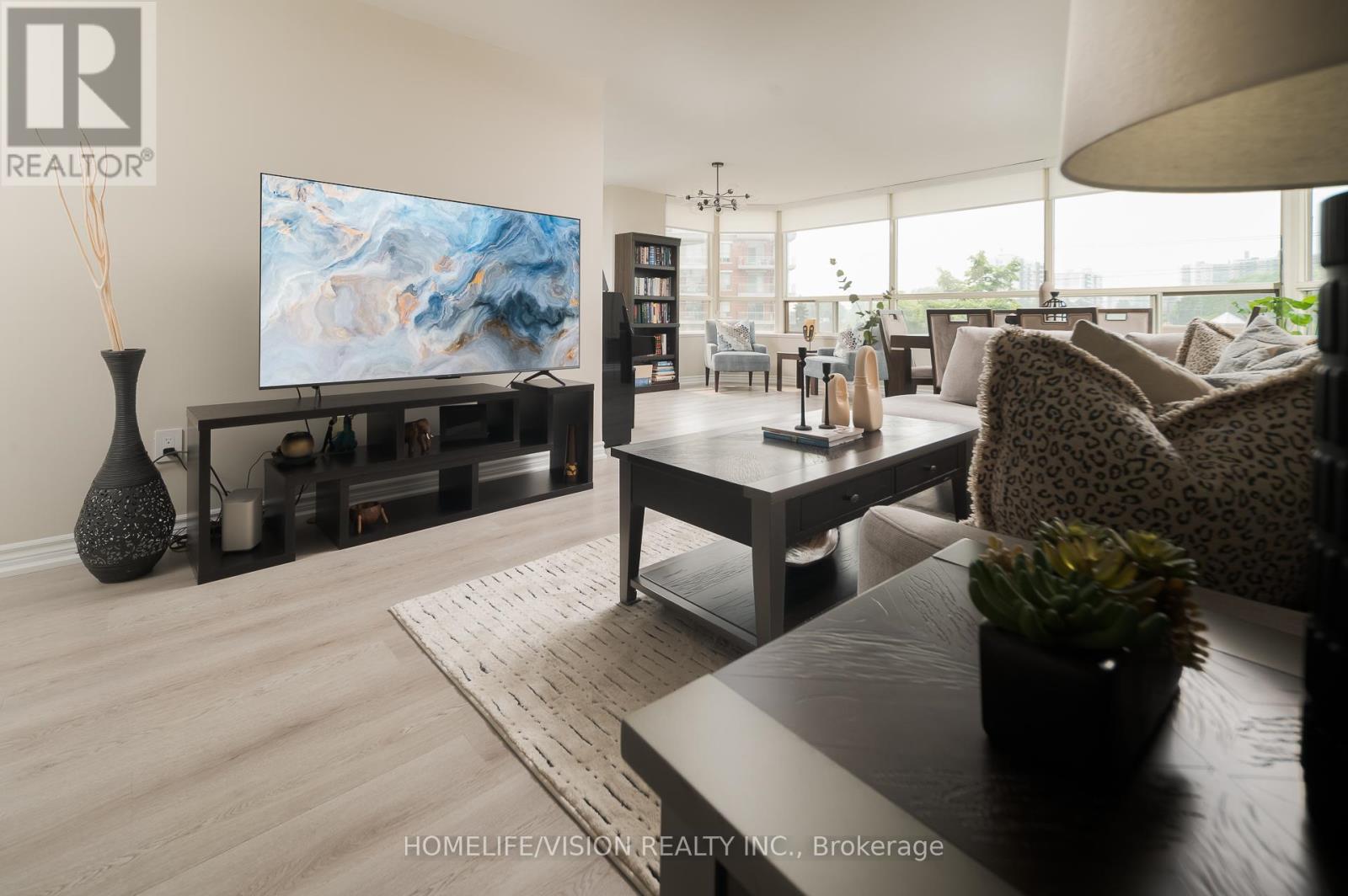 #413 7 TOWNSGATE DRIVE - 2