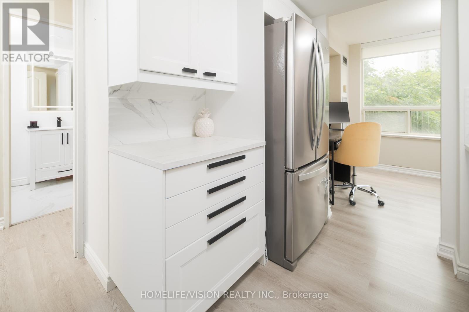 #413 7 TOWNSGATE DRIVE - 15