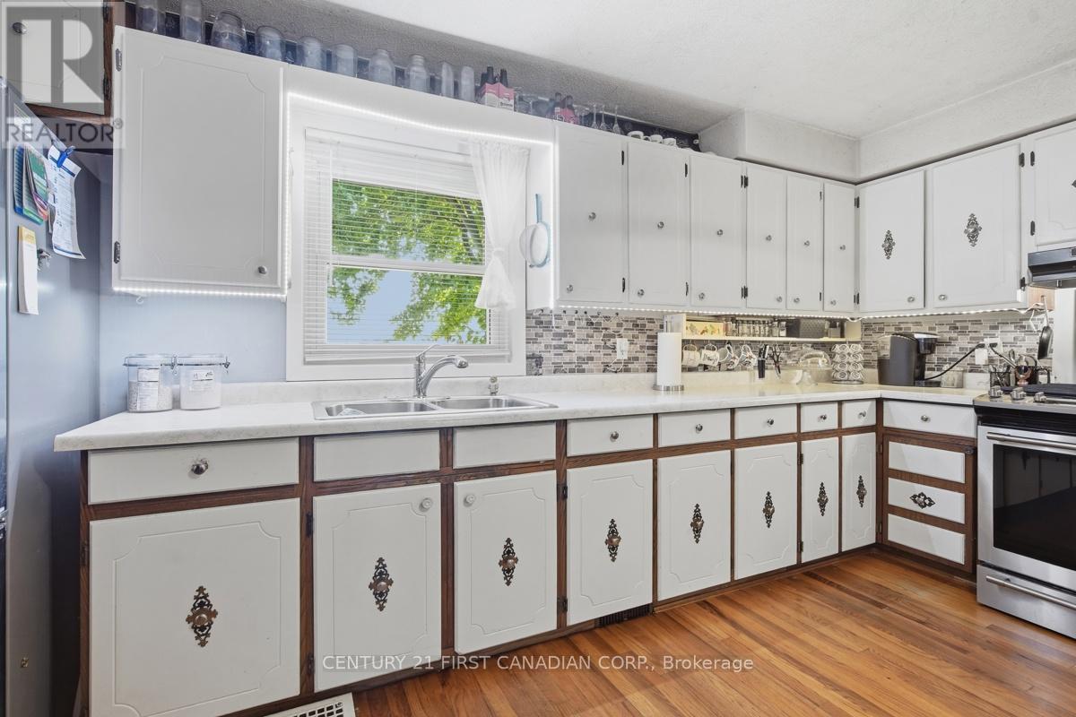 142 FREDERIC STREET W - 15