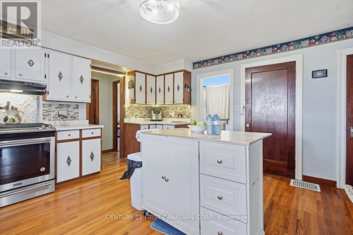 142 FREDERIC STREET W - 18