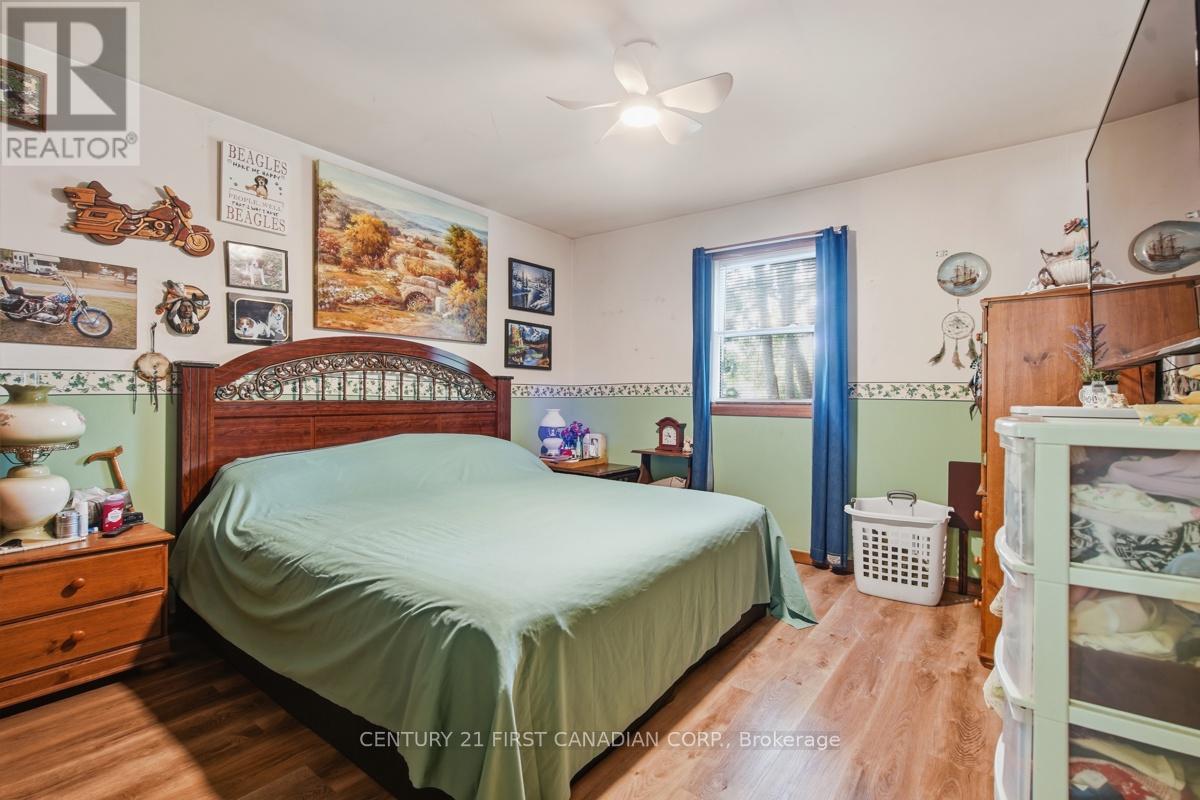 142 FREDERIC STREET W - 23
