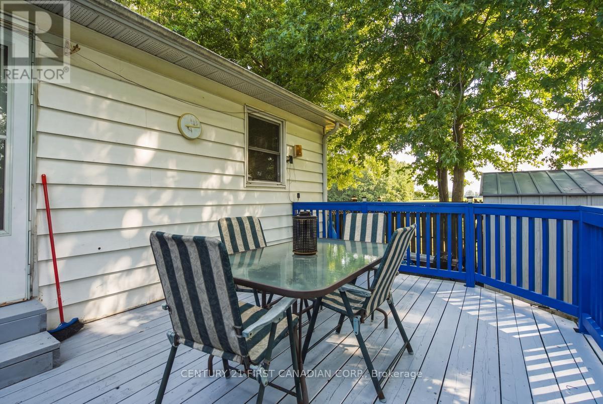 142 FREDERIC STREET W - 32