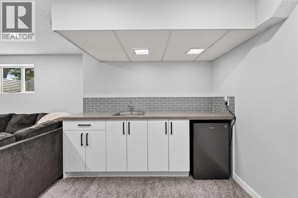 1820 Lysander Crescent SE — photo 38