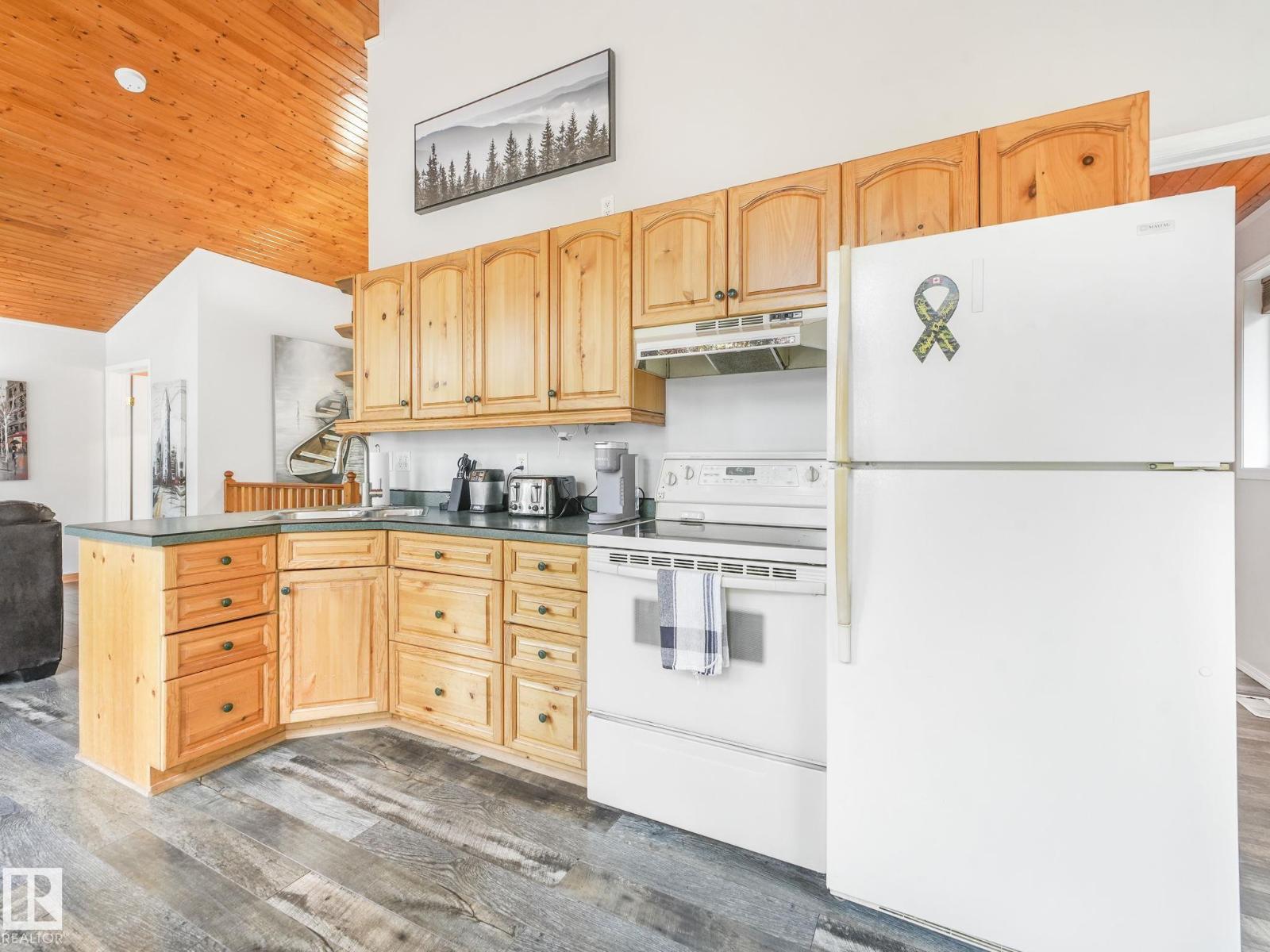 615 Ash ST NW - 43