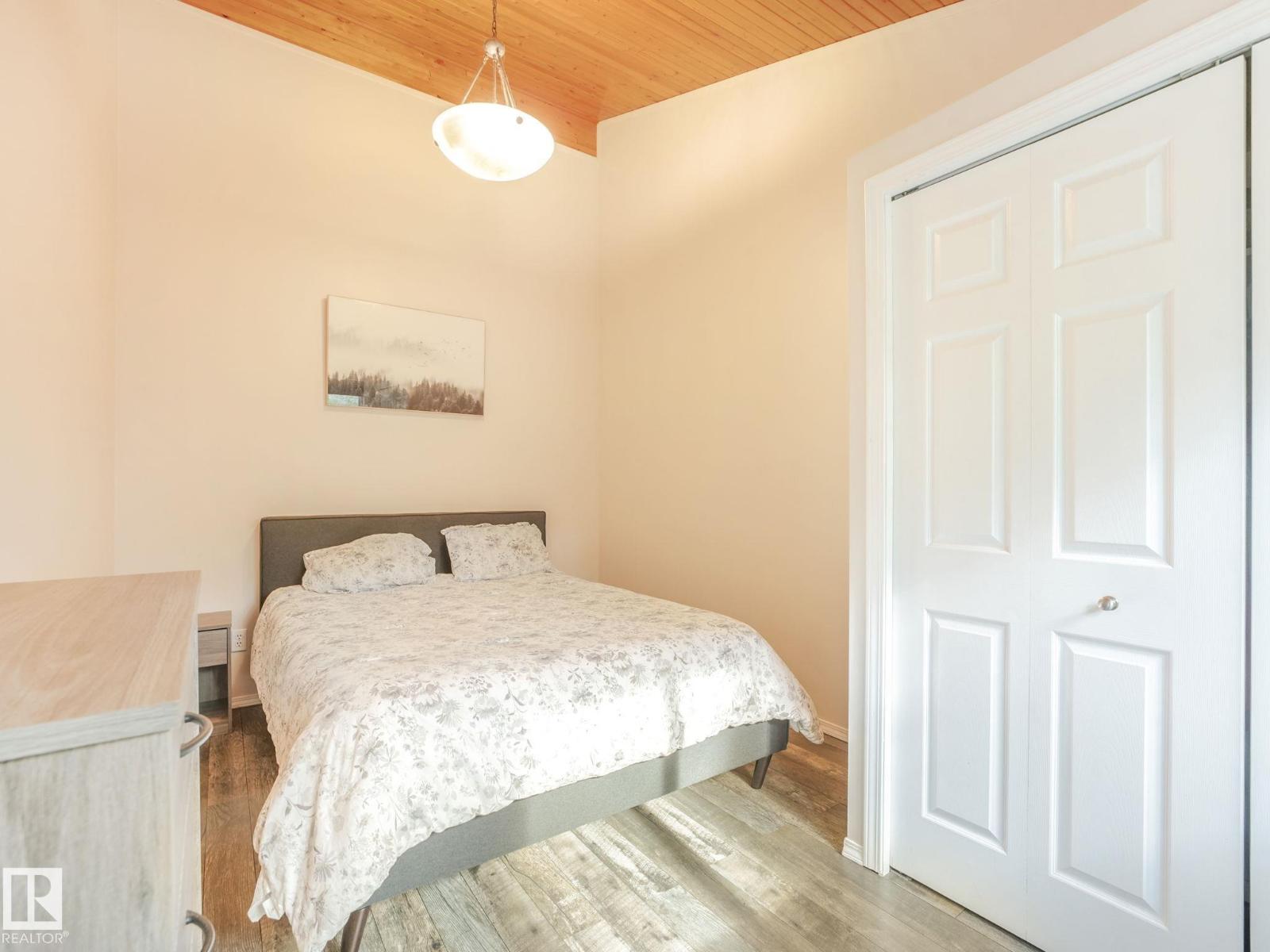 615 Ash ST NW - 55