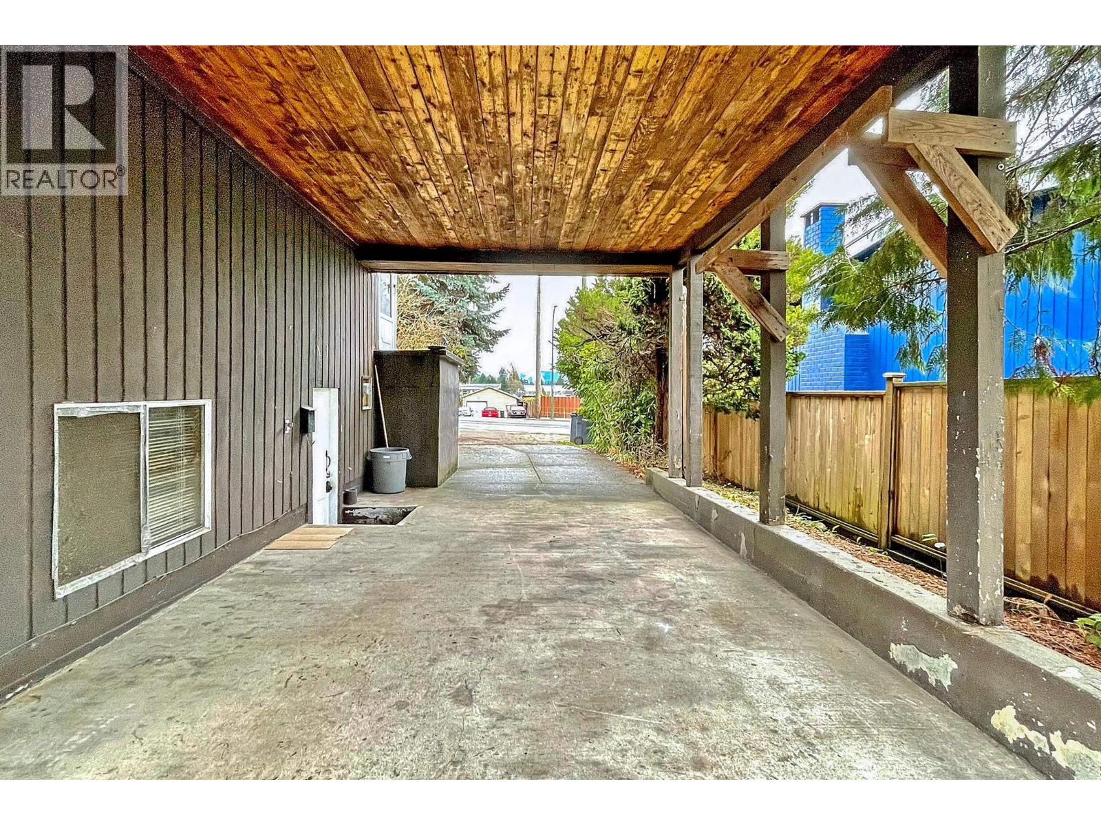 Basement-768 COMO LAKE AVENUE, Coquitlam
