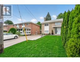 121 Saint Lucie Drive, Toronto, ON M9M1T4 Photo 10
