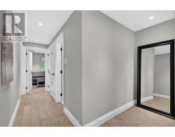 121 Saint Lucie Drive, Toronto, ON M9M1T4 Photo 32