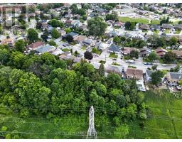 121 Saint Lucie Drive, Toronto, ON M9M1T4 Photo 8
