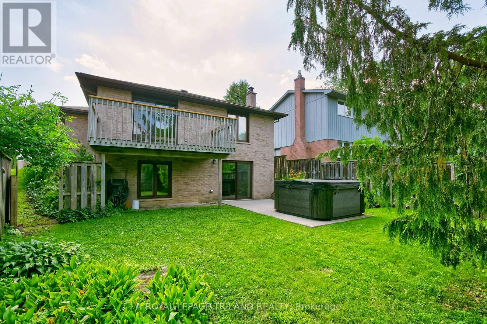 1662 ATTAWANDARON ROAD - 19
