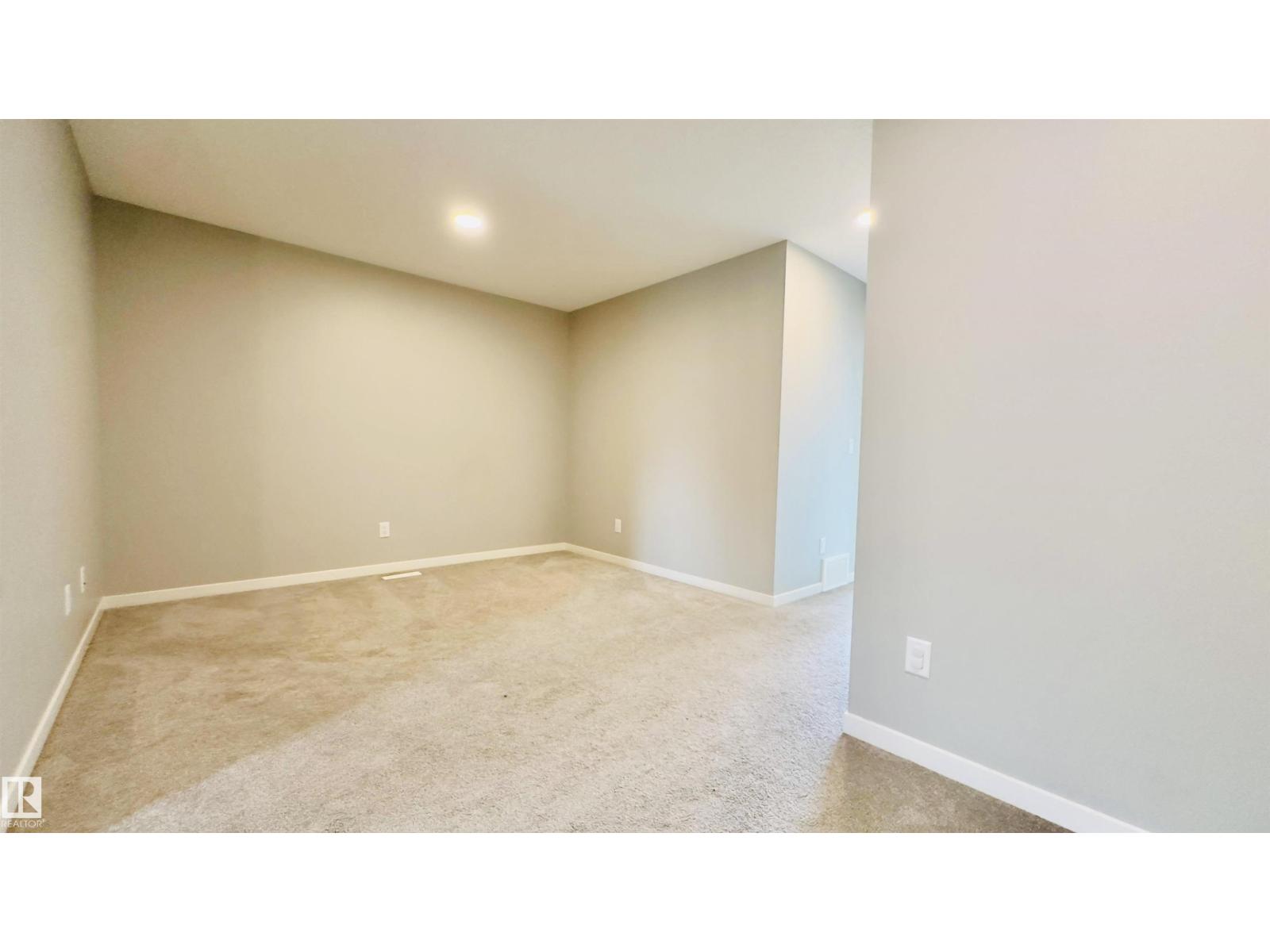 9871 226 ST NW — photo 7