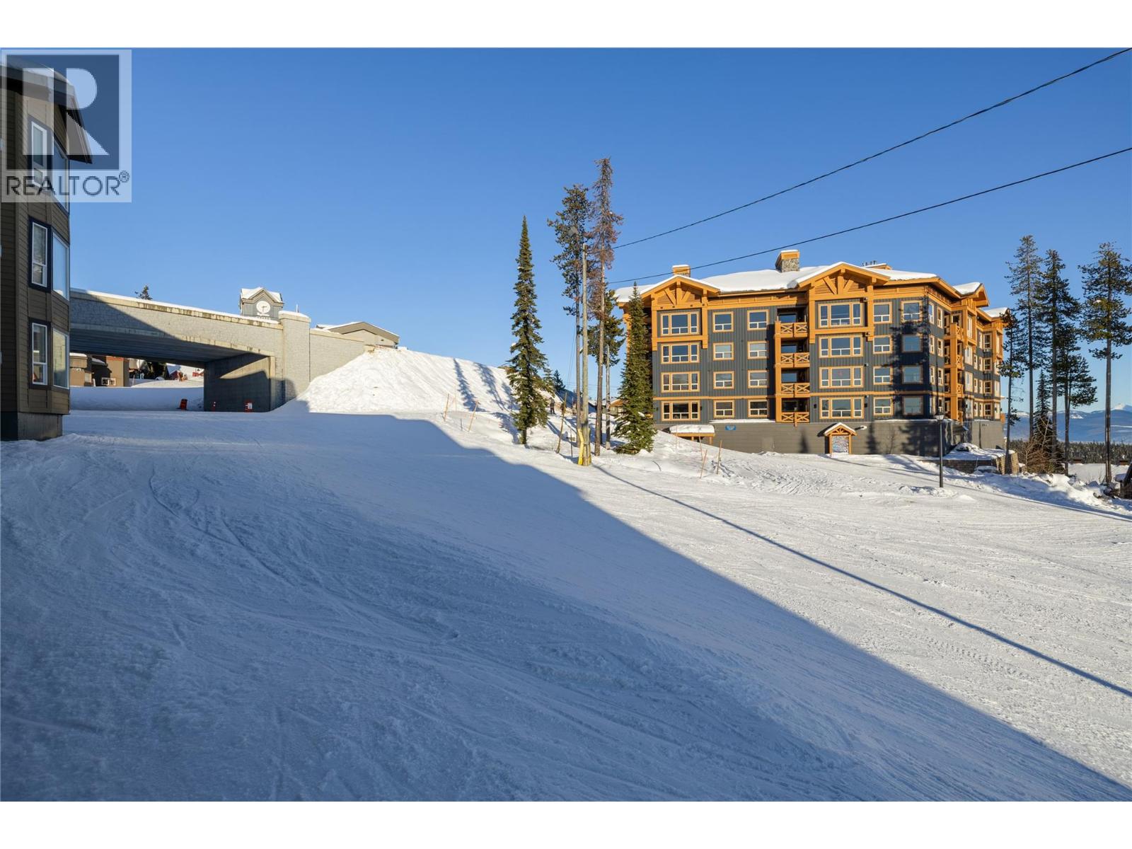 #203 5300B Big White Road - 41