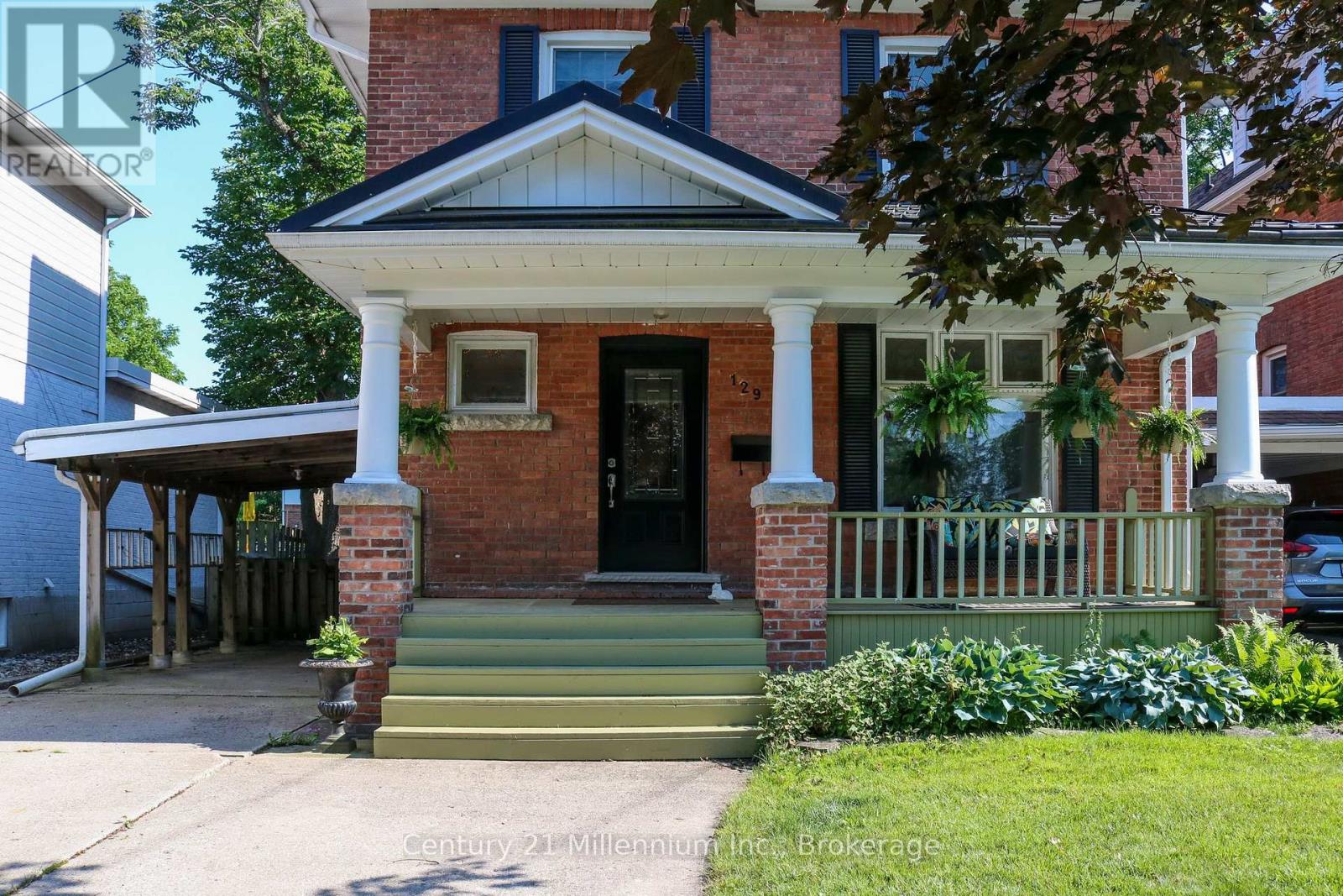 129 4TH STREET W - 2