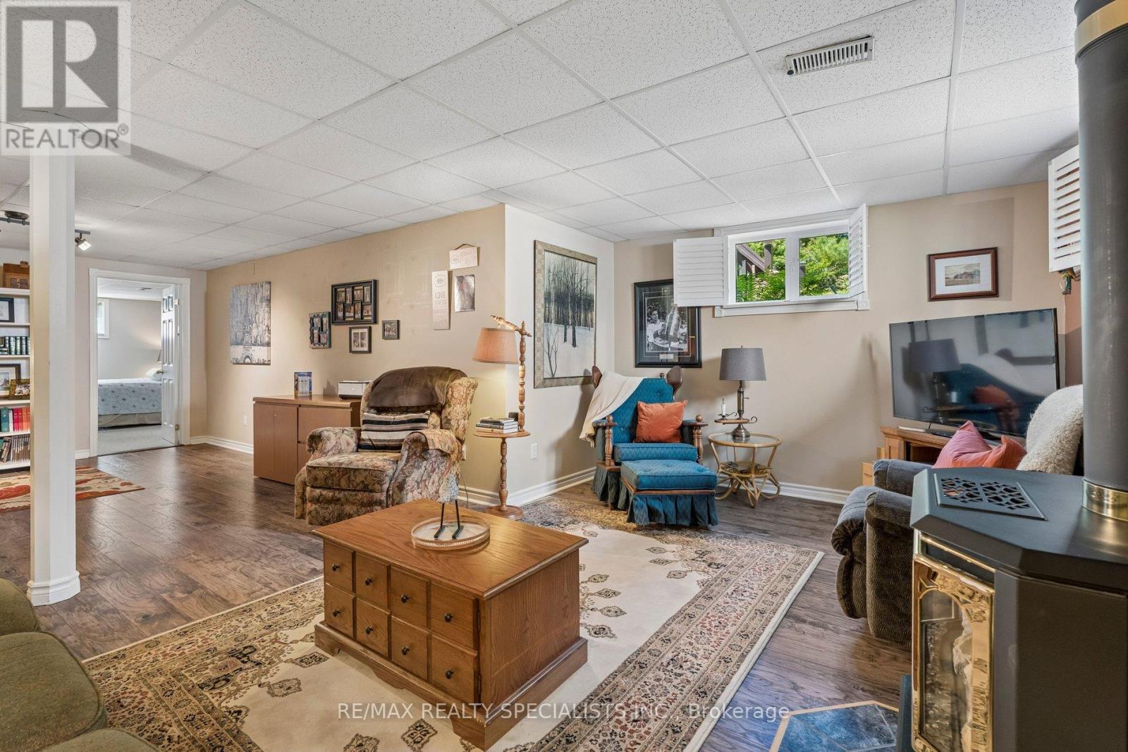 43 BUSH CRESCENT - Image 34