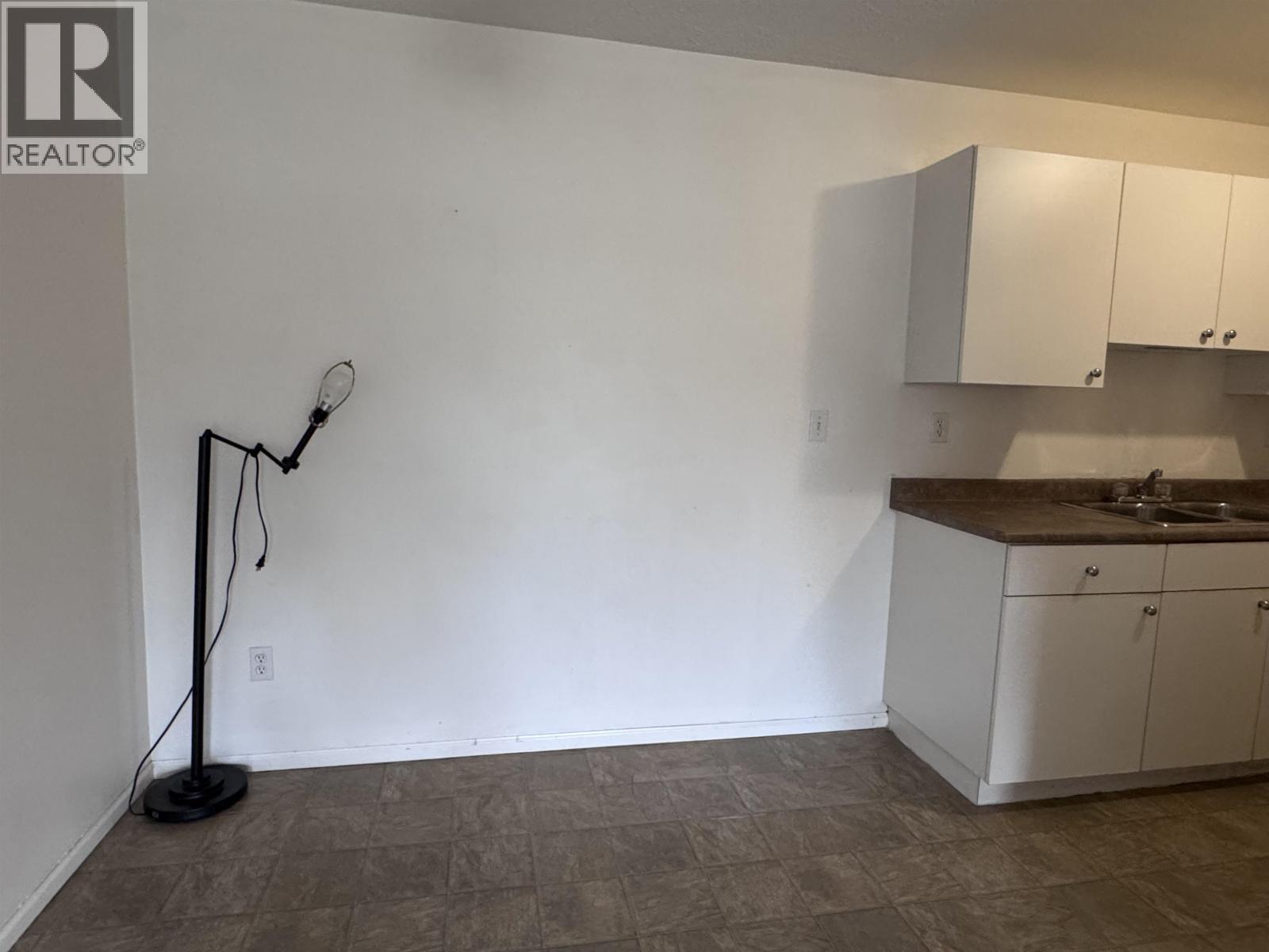 #216 4931 WALSH AVENUE - Image 5