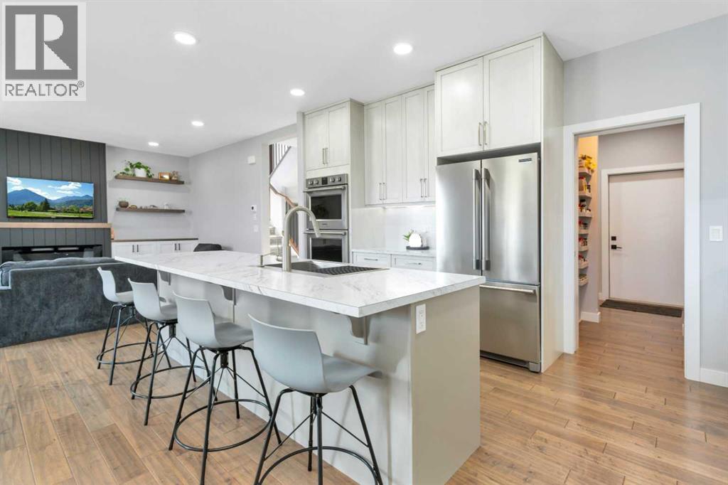 Listing photo – 132 Hollman Close E, Penhold