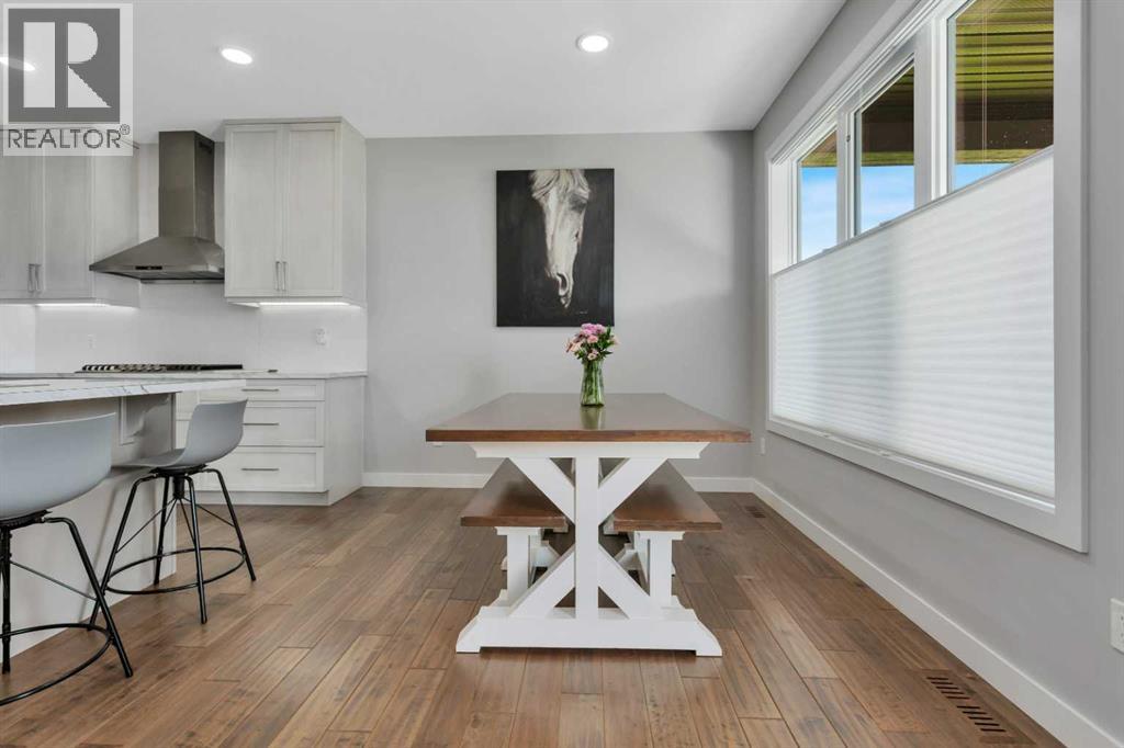 Listing photo – 132 Hollman Close E, Penhold