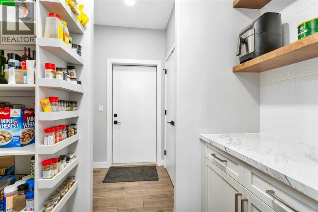 Listing photo – 132 Hollman Close E, Penhold