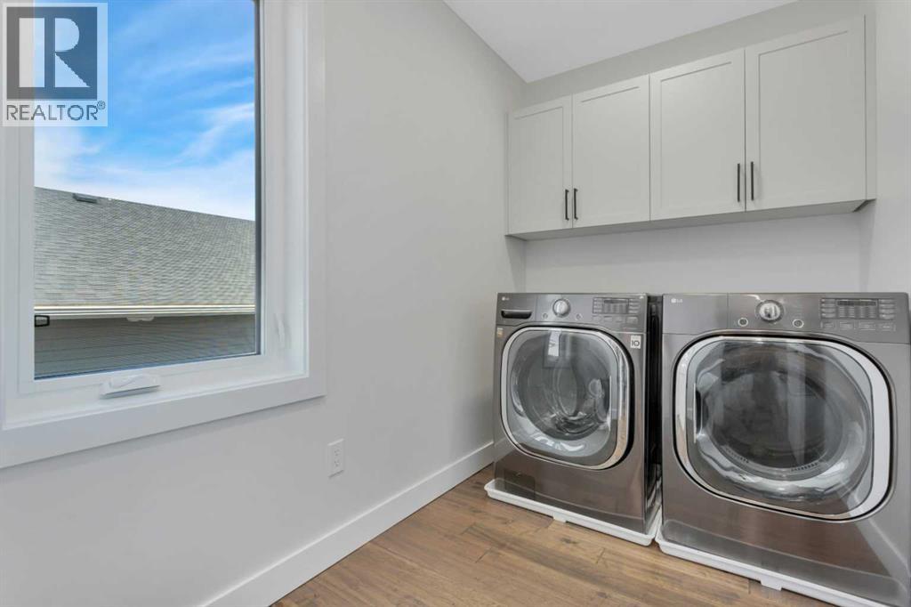 Listing photo – 132 Hollman Close E, Penhold