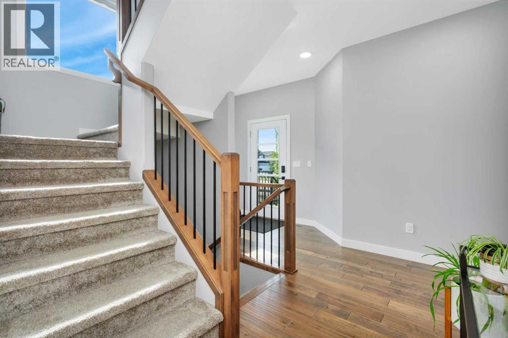 Listing photo – 132 Hollman Close E, Penhold